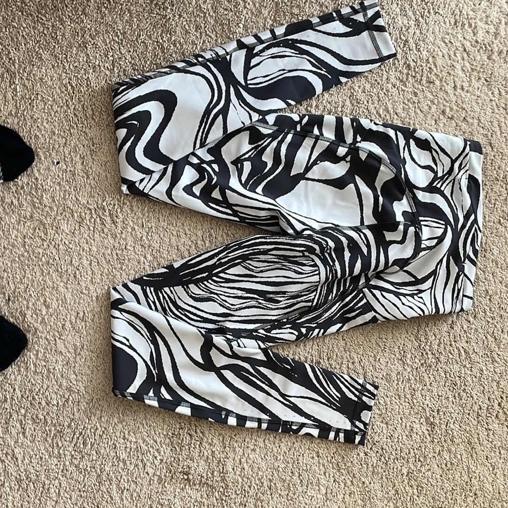 Lululemon SWIFT Speed HR Tight 28" Jacquard Legging